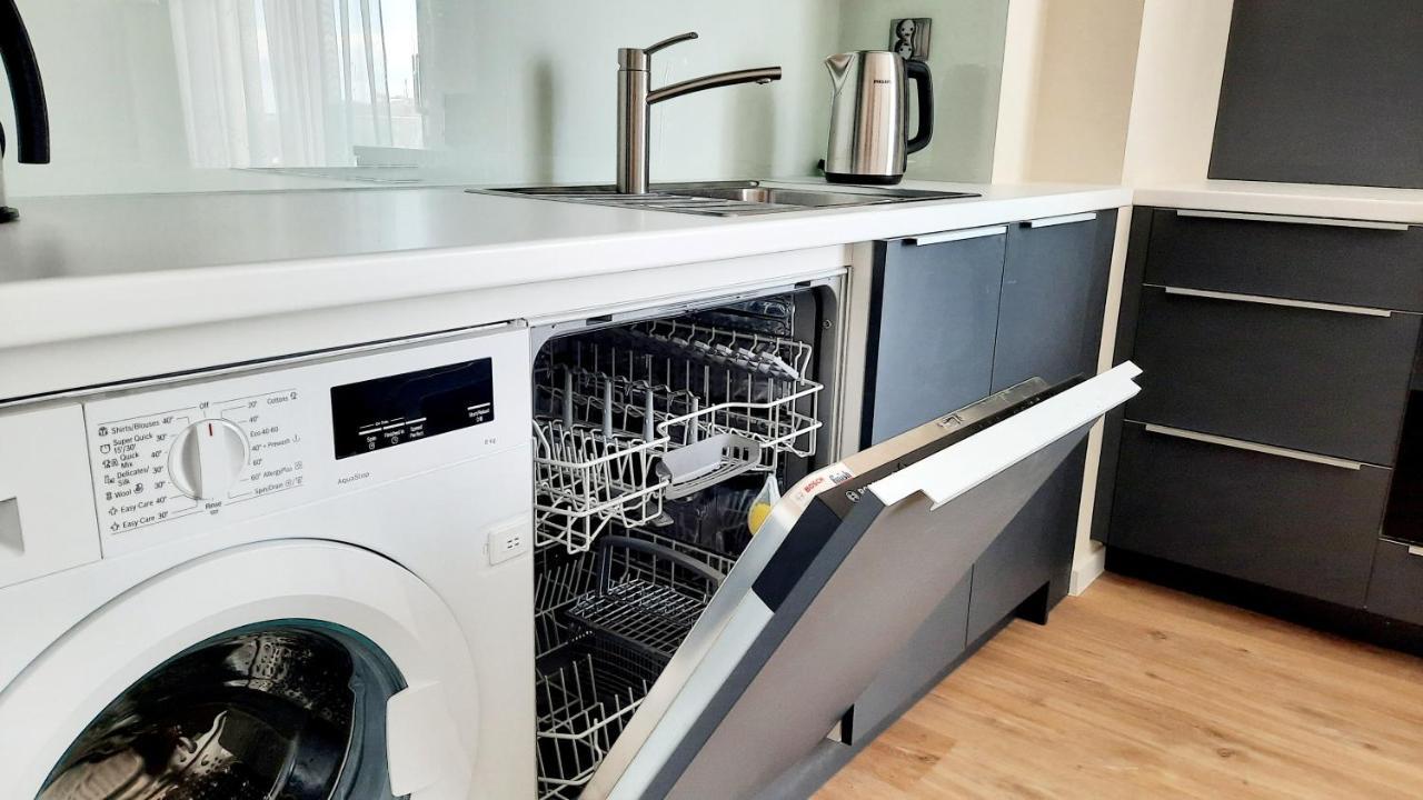 Comfort Apartment A102 Sea View Parking Free 미엥지즈드로예 외부 사진